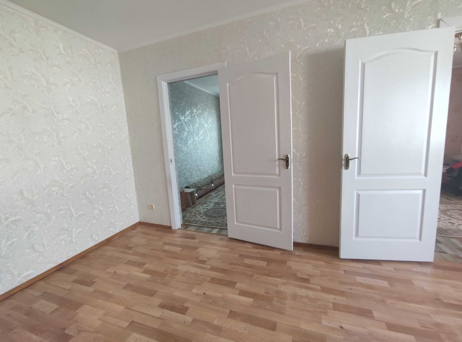 Продам 4х ком квартиру в центре города