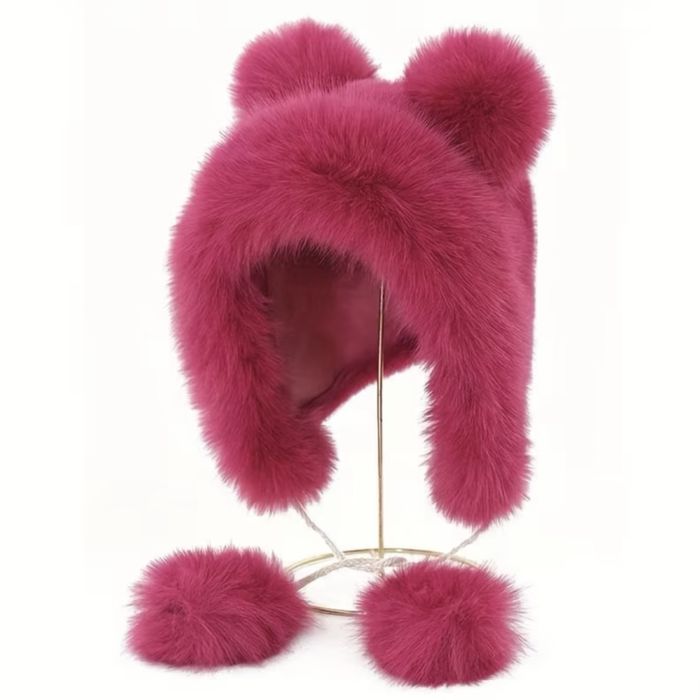 Супер сладка дамска пухкава шапка ! Различни цветове , пух