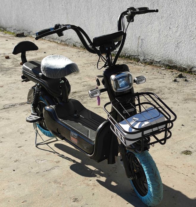 Електрически скутер EcoWay B6, 350W, двуместен, 35 km/h