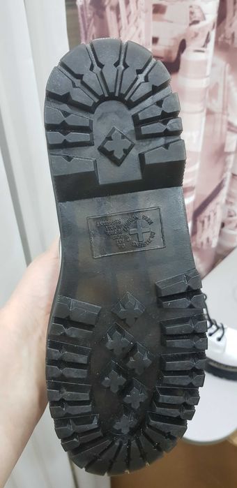 Продам женские ботинки 40 размер