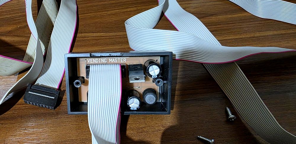 Interfata paralel cititoare bancnote vending