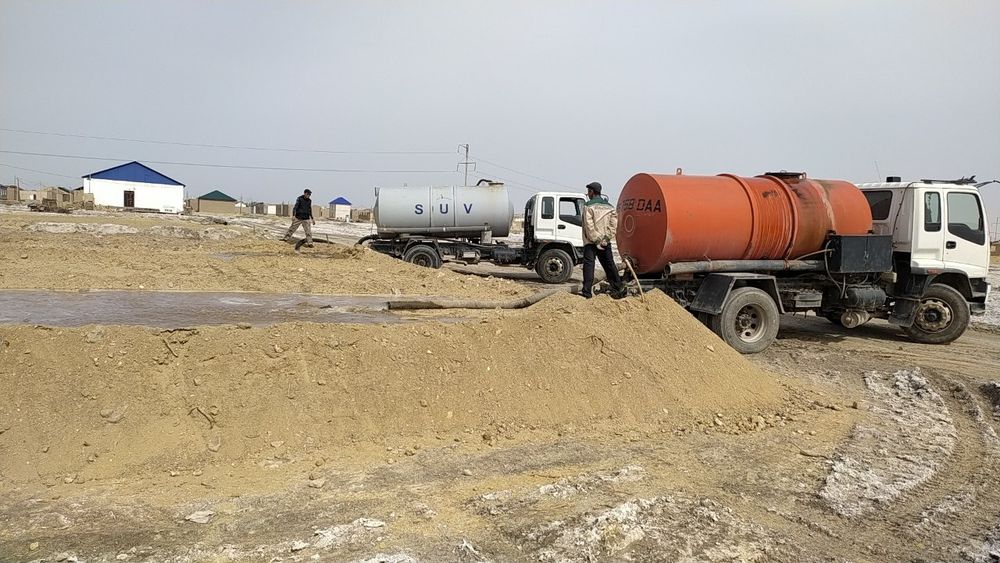 2 жер орын сатлады