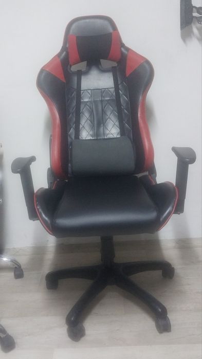 Кресла разные смотрите