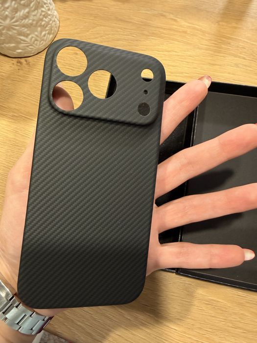 Карбонов калъф за Iphone 17 Pro