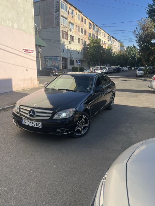 MERCEDES-BENZ C-Class 0 — imagine 4