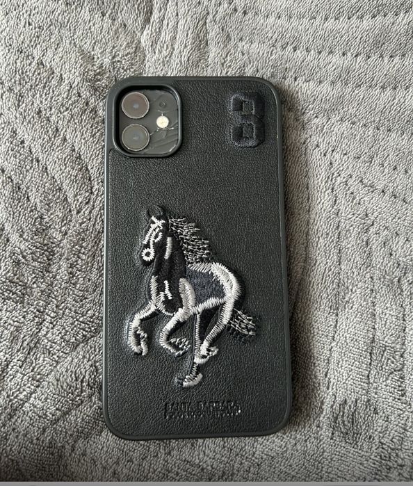 Продам Apple iphone 11