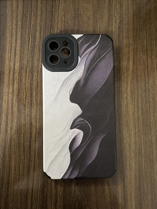 iPhone 11pro max uchun chexol hali yangi ishlatilmgan