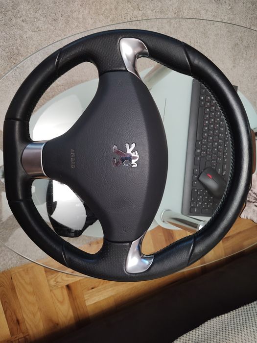 Продавам волани за пежо GT 208, 308, RCZ, 3008, 5008, 307