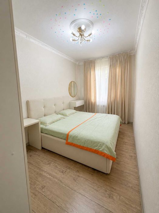 7-кварталда Новза метро 1та қизга кв-ра 2 киз булиб турилади безмаклер