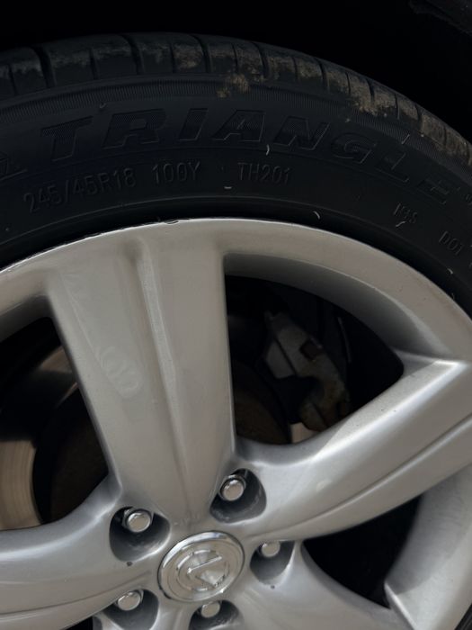 Диски Lexus ромашки