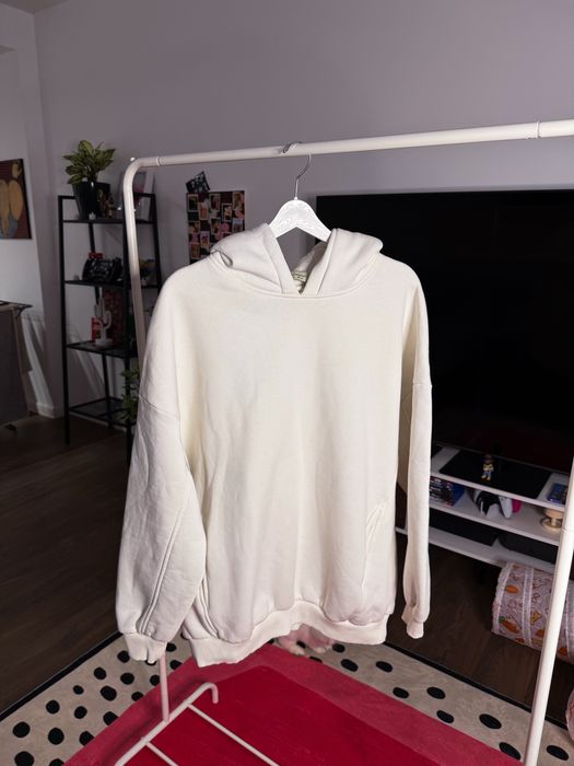 Теплый белый худи