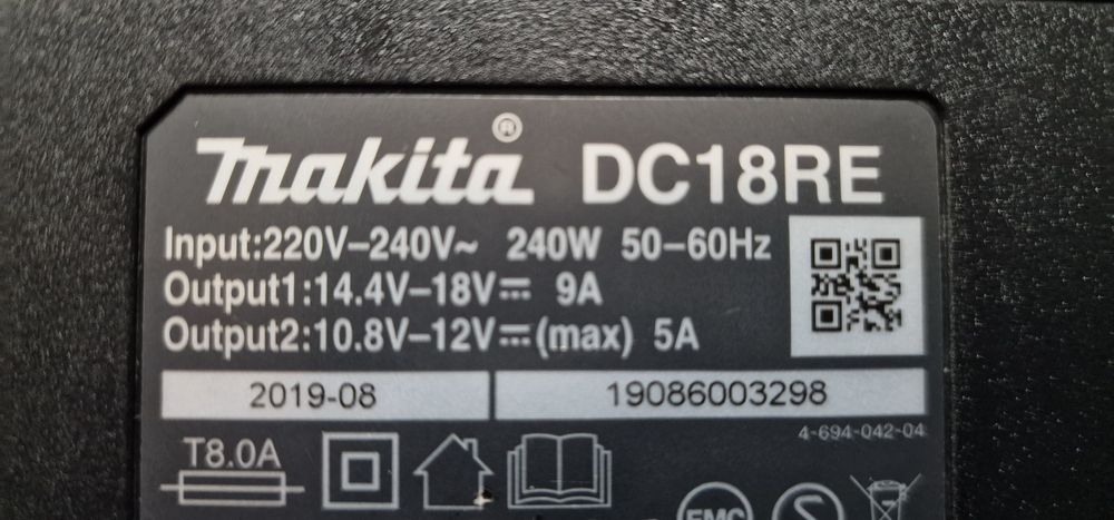 Двойно зарядно Makita DC18RE, CXT, LXT, 12-18 V