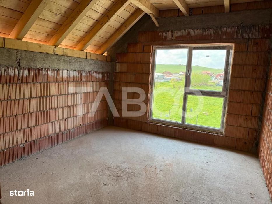 Casa tip duplex 5 camere 3 bai  curte libera 262 mp  Sura Mare Sibiu