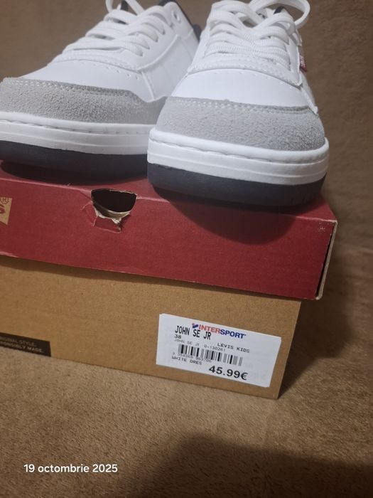 Sneakers  Levi's adolescenți unisex