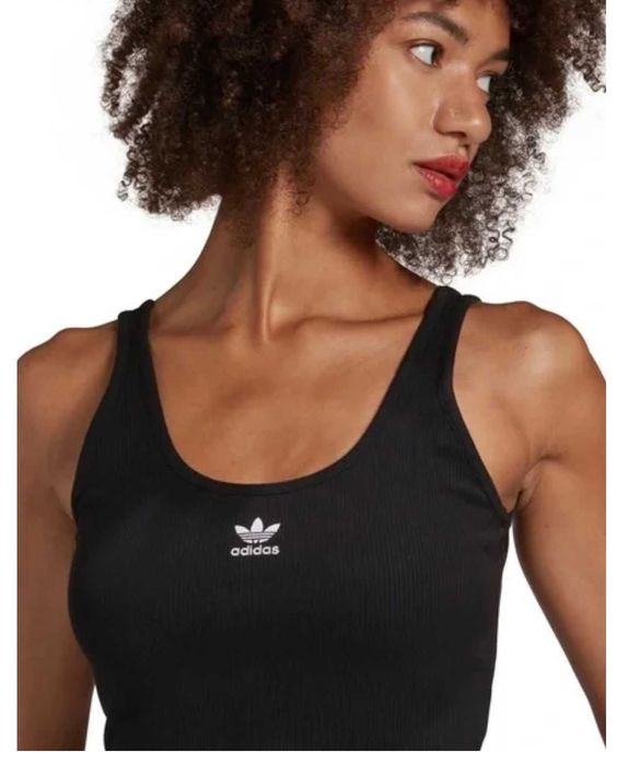 Нов рипсен топ на Adidas