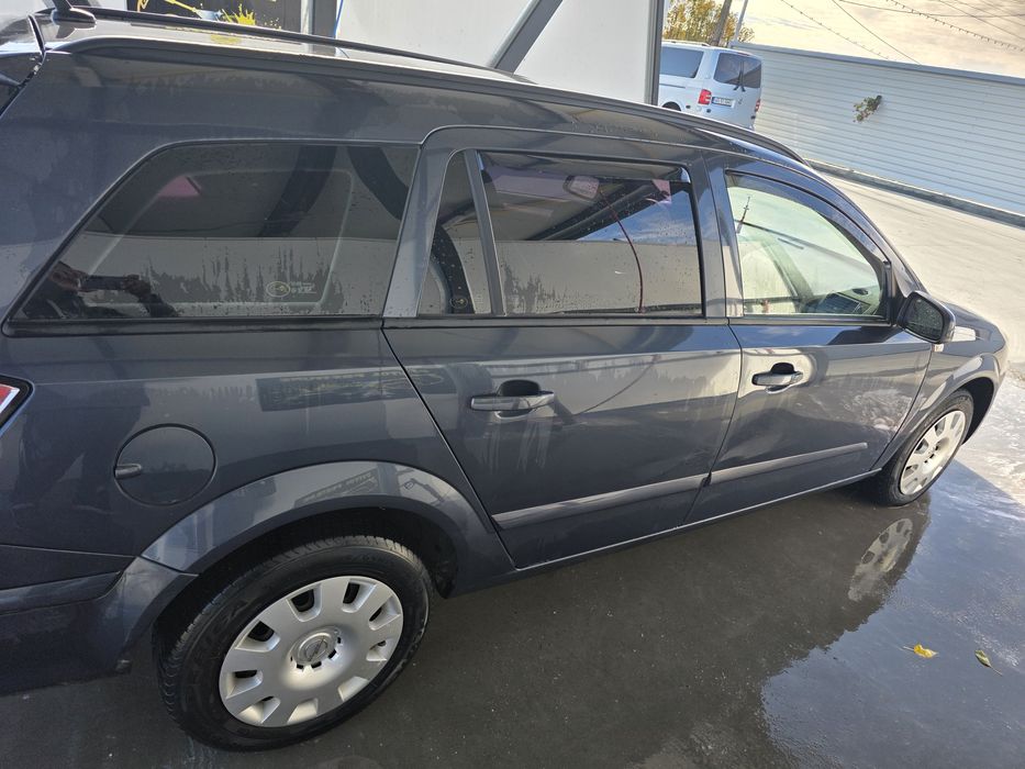 Vând Opel Astra H