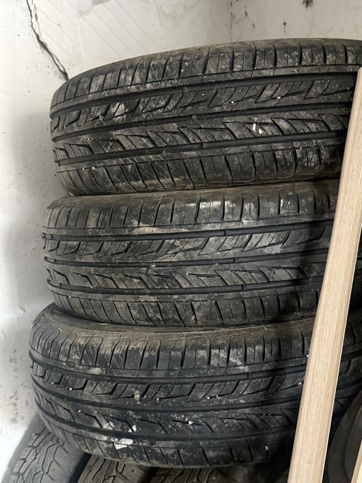 Продам идеальные шины 185/65/14