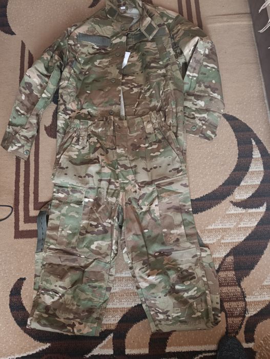 Продам форму и берцы