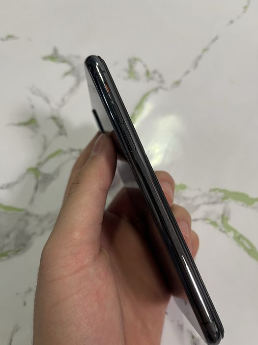 Продается «Айфон Х» срочно