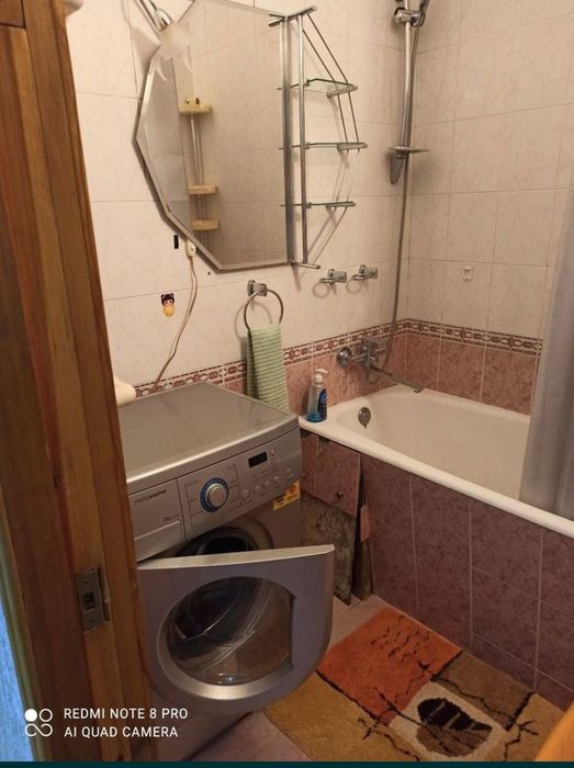Продажа квартиры максим горький бий буз базар Салам чайхана художник