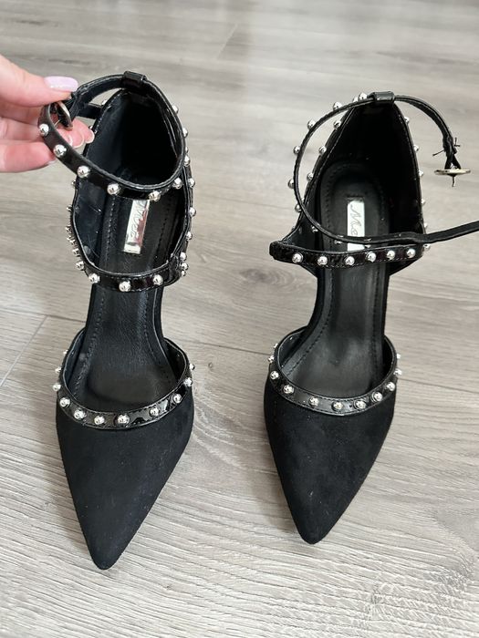 Pantofi stiletto cu toc