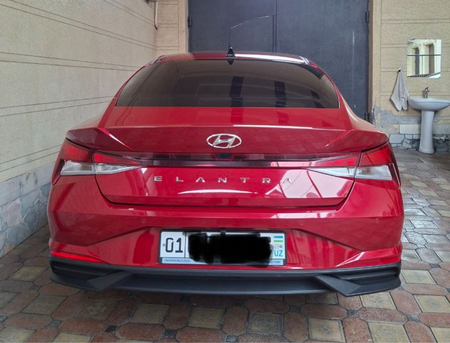 Hyundai Elantra 2021