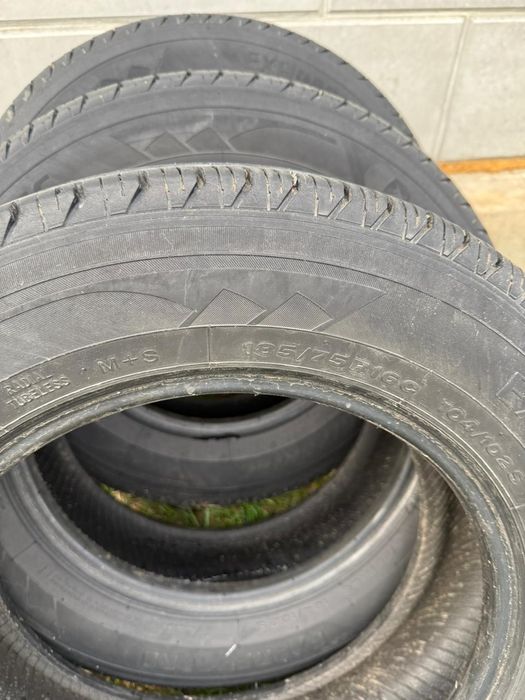 Продам шина на газель