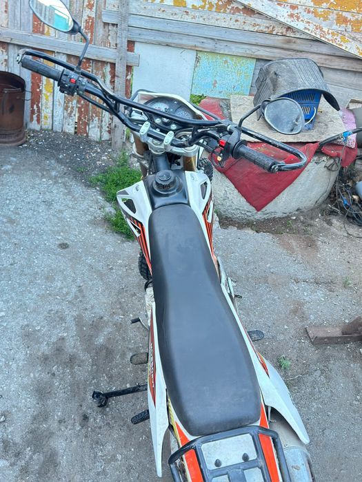 Продам эндуро 250