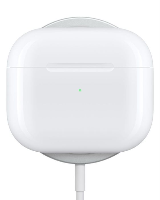 AirPods 3 MagSafe Charging Case