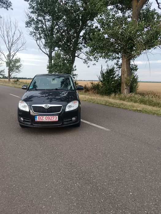 Vând skoda Fabia