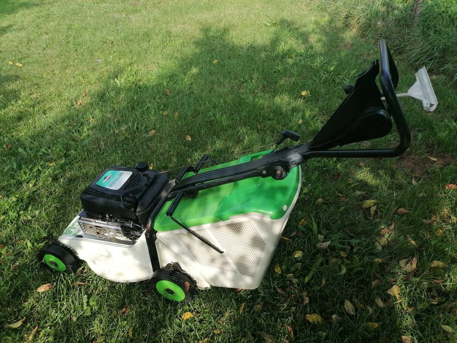 Masina de tuns  Etesia  -Briggs&Stratton