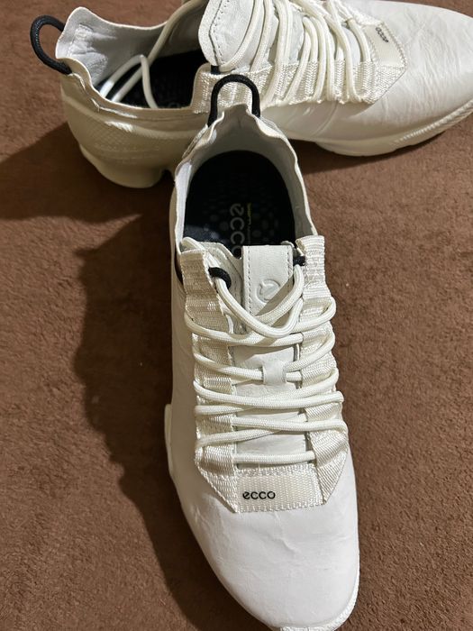 Дамски спортни обувки Ecco