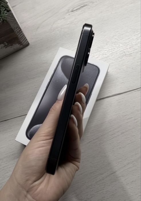 iPhone 15 Pro 256GB с гарантией