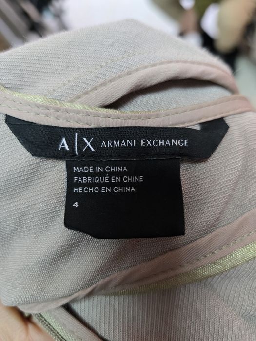 Рокля Armani exchange.