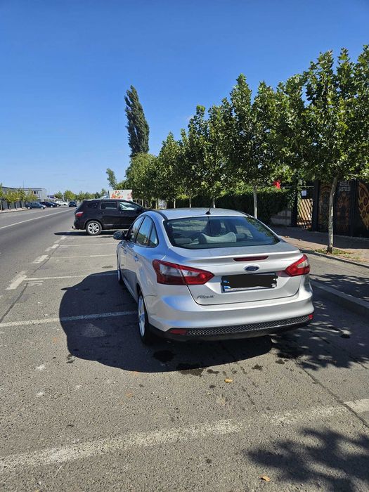 FORD Focus 2014 — imagine 5