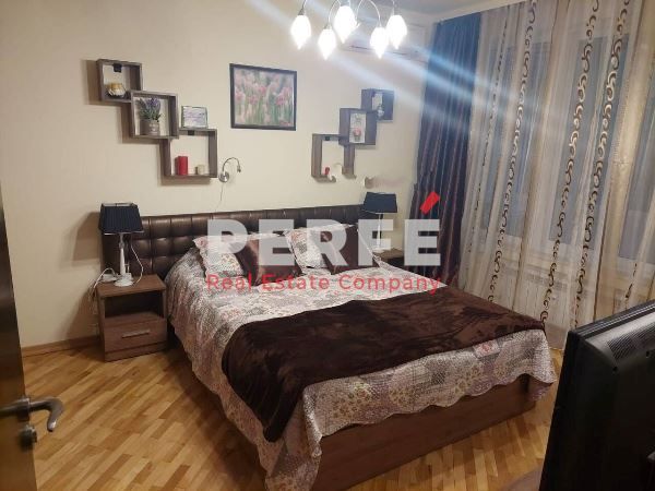 Дава се под наем Тристаен апартамент в Бургас, Лазур - 80 кв.м за 663 € - Снимка #3
