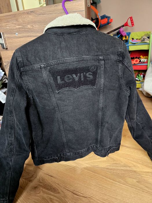Оригинално яке LEVIS