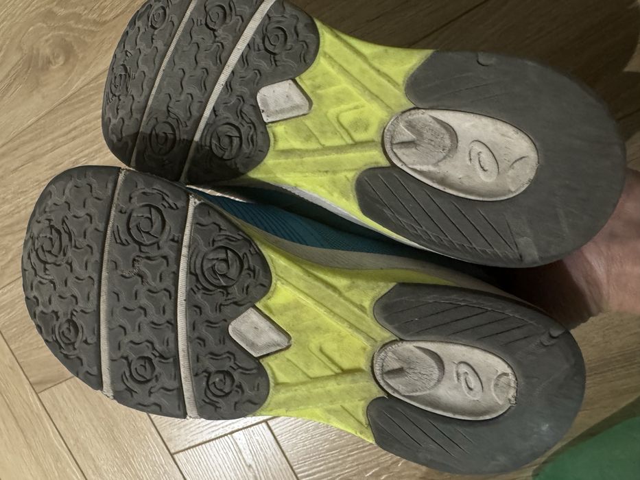 Asics кроссовки детские