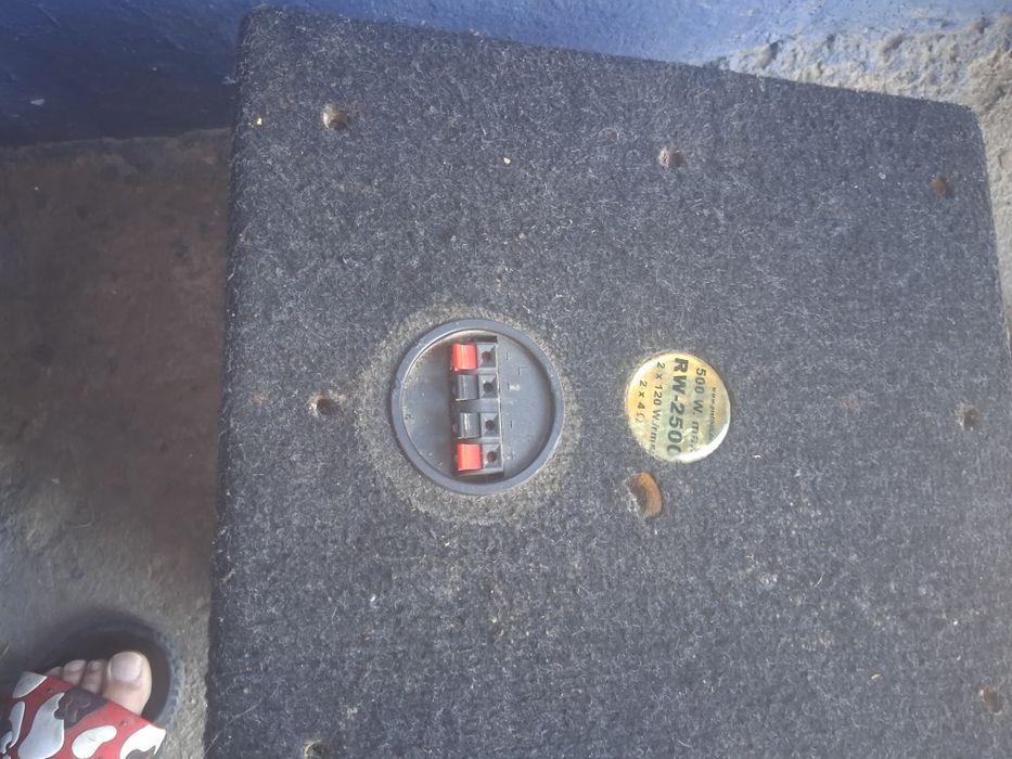 Stație auto +tun bass