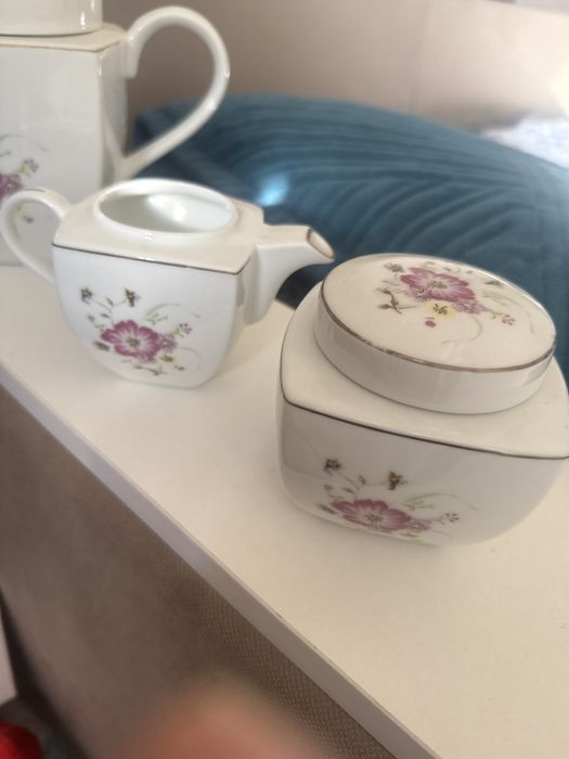 Форфоровые посуды