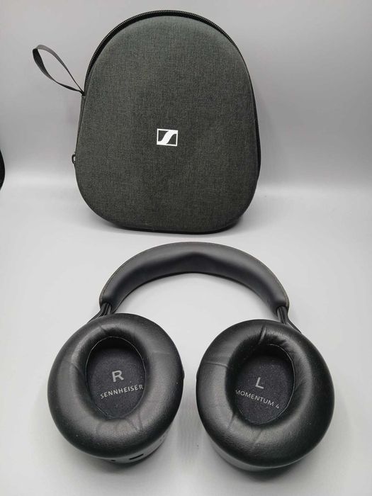 Casti Wireless Over the Ear SENNHEISER MOMENTUM 4 Graphite - Ca Noi, Autonomie 60h, Sunet Hi-Fi