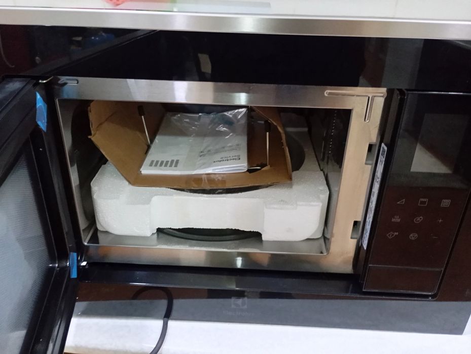 Микроволновая печь