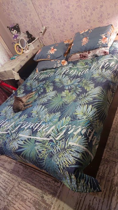 Спальний гарнитур "Ким" б/у