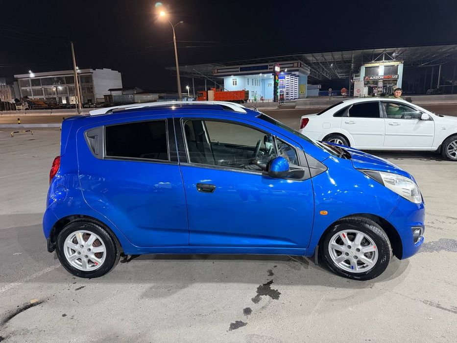 Avtomat Arenda Vikup
Avtomat korobka
Motor 1
Probeg 246.000