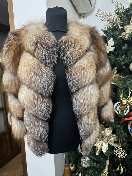 Haina de blana , de vulpe foarte bogata , model 2 in 1, se poate vesta