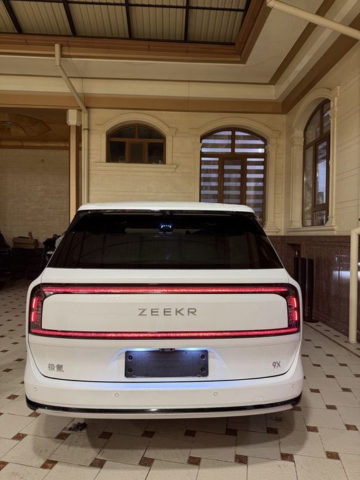 Zeekr 9x Ultra 70kwt