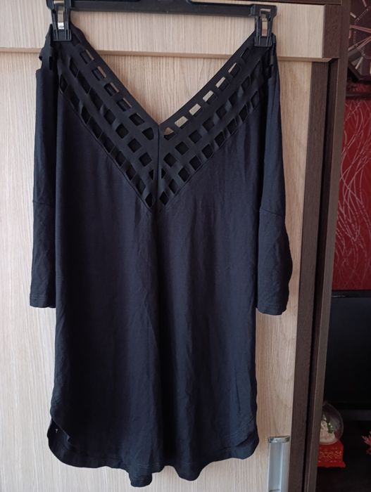 Вещи женские новые и б/у в отличном состоянии.