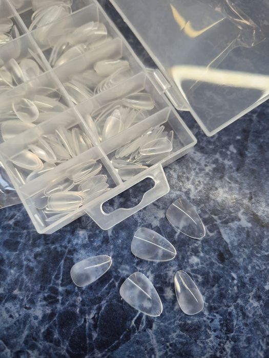 Для наращивания ногтей,брилиантовый рисунок