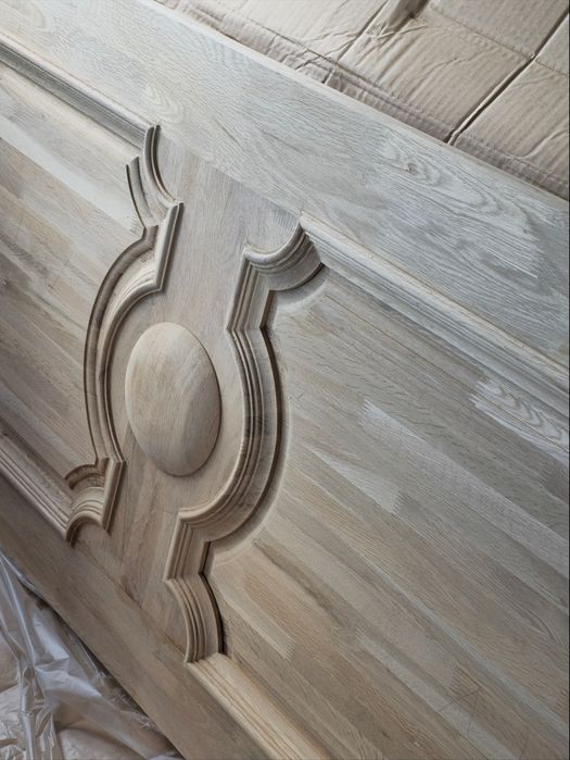 Uși din lemn masiv stejar