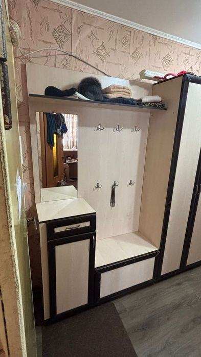 Срочно продам прихожку